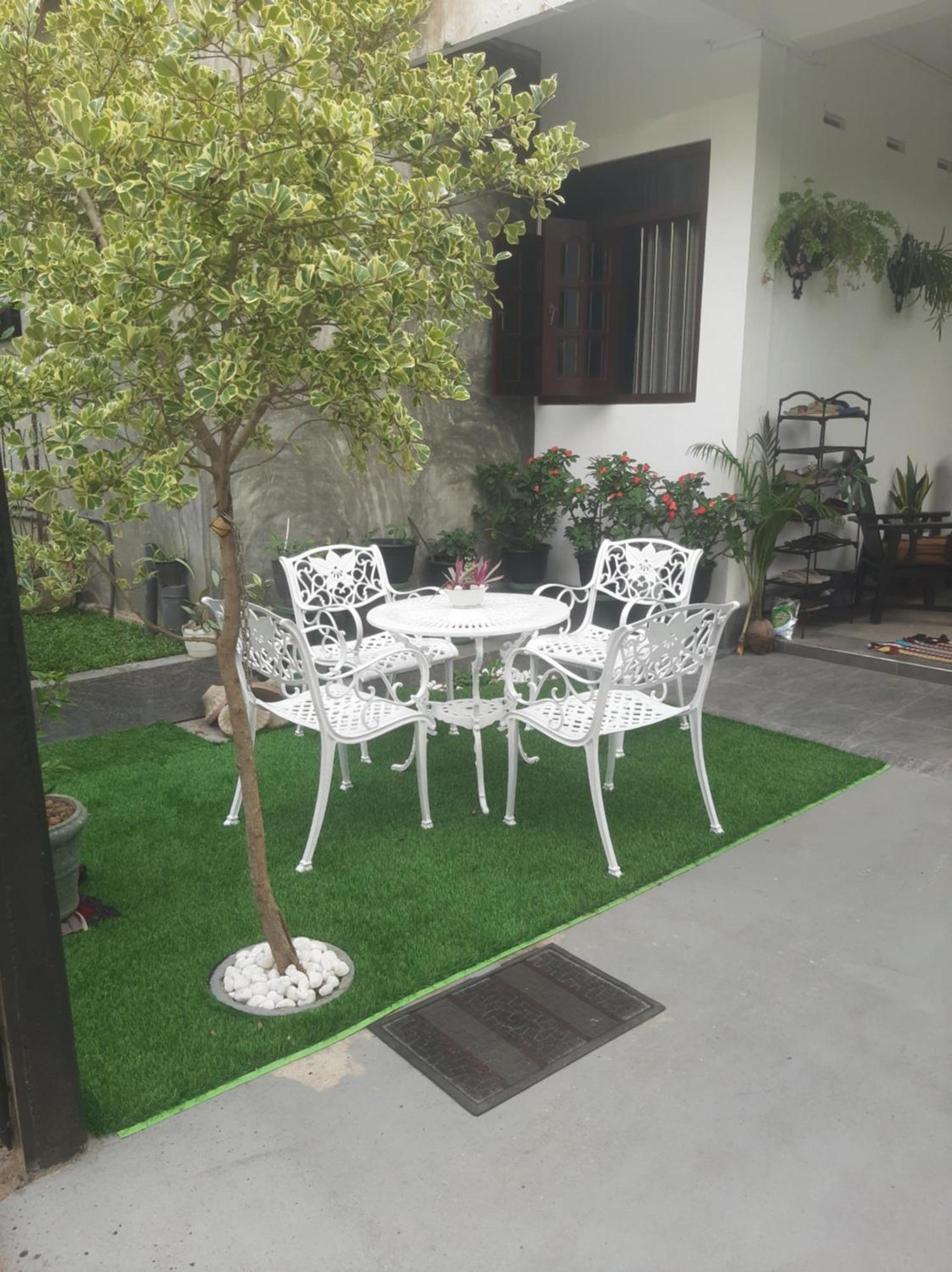 Готель Weerakoon Garden Guest Хіккадува Екстер'єр фото